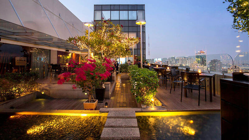 nha hang au 11 Shri Restaurant & Lounge