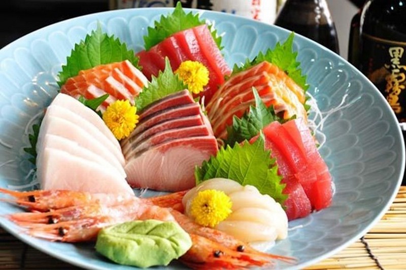 Mezz Buffet - Nhà hàng buffet sushi TPHCM hấp dẫn