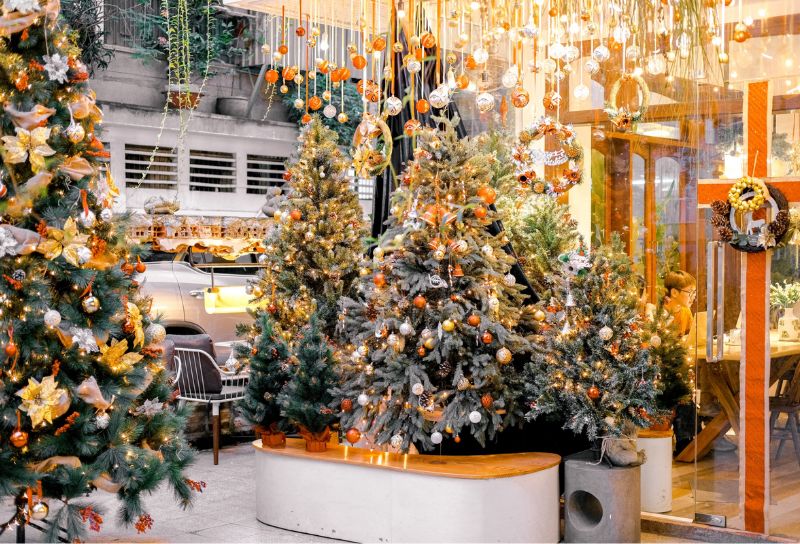 Trang trí cây thông Noel