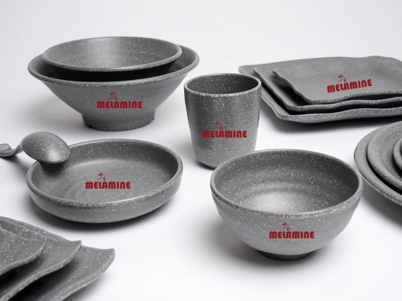 In ấn thiết kế logo sản phẩm melamine theo yêu cầu In ấn thiết kế logo sản phẩm melamine theo yêu cầu